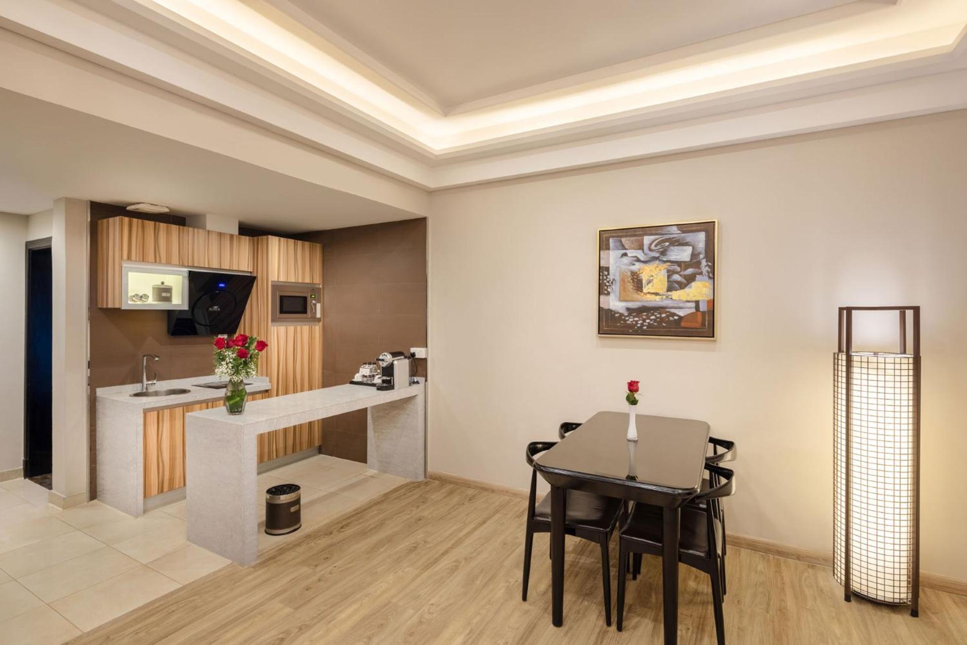 Braira Al Azizya Hotel & Resort Эль-Хубар Экстерьер фото